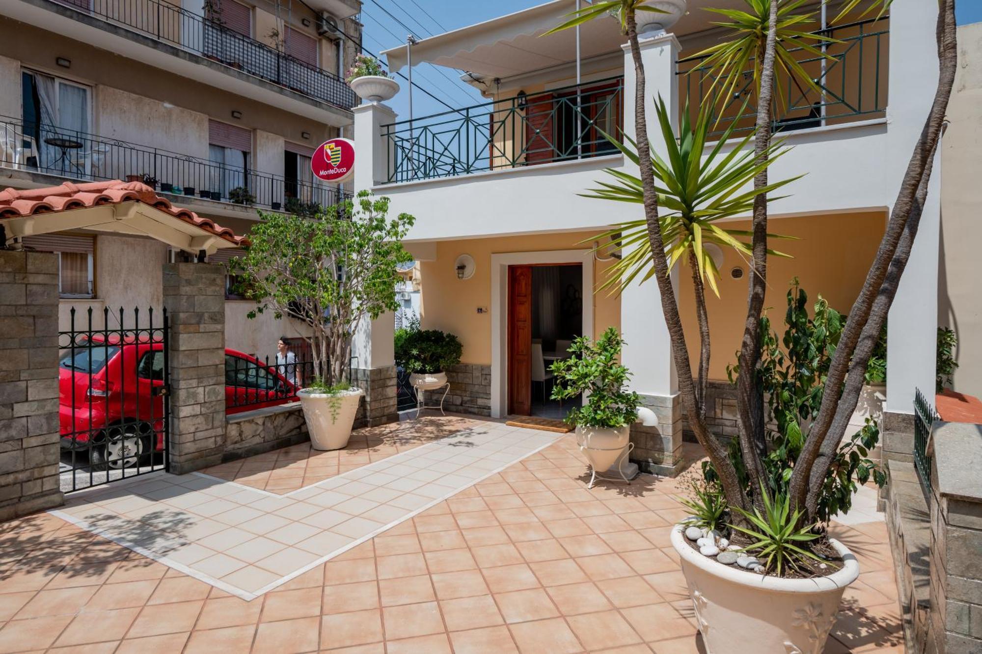 Monteduca Apartments Argostoli  Exterior photo